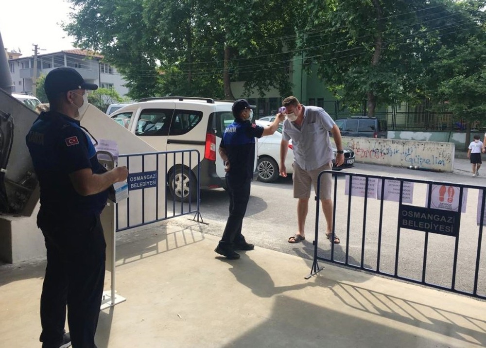 Osmangazi zabıtadan yeni normal denetimi