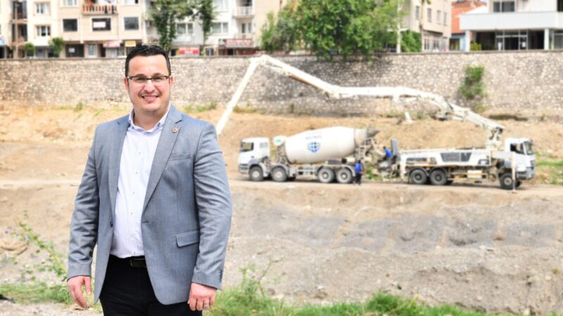 Hayaldi gerçek oluyor! Tarihi proje başladı Mustafakemalpaşa Belediye Başkanı Mehmet Kanar, uzun yıllardır sadece söz verilen