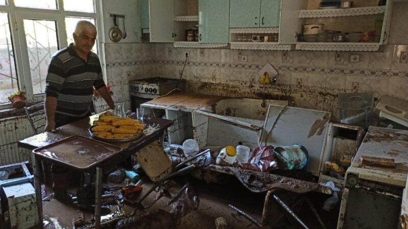 Felaketi yaşayan Dudaklı’da geriye enkaz yığını kaldı Bursa’nın Kestel ilçesinde meydana gelen sel felaketinin boyutları her geçen