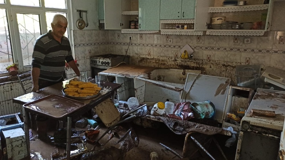 Felaketi yaşayan Dudaklı’da geriye enkaz yığını kaldı Felaketi yaşayan Dudaklı’da geriye enkaz yığını kaldı