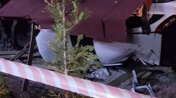 Bursa’da hobi bahçesine dalan aracın sürücüsü hayatını kaybetti