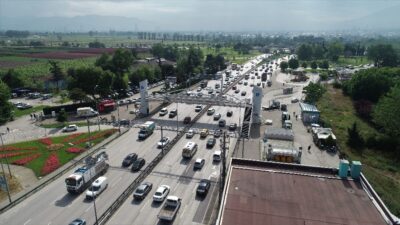 Kısıtlamanın ardından, Bursa’da trafik kilitlendi