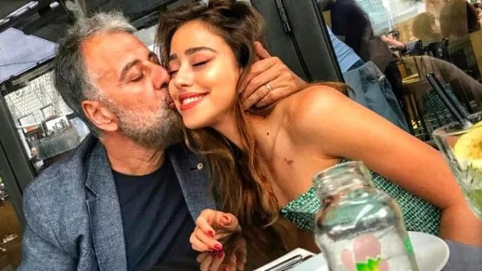 Hamdi Alkan’ın kızı süper mini şortuyla olay oldu