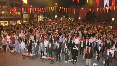 15 Temmuz İnegöl meydanlarını doldurdu