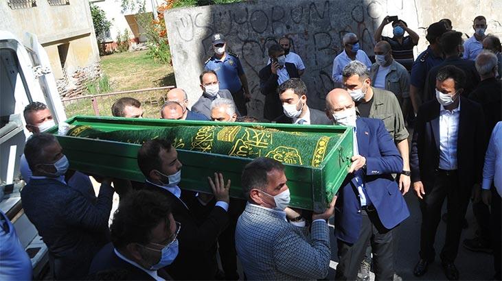 Bakan Soylu kayınpederini son yolculuğuna uğurladı