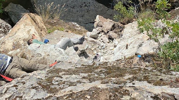 Bursa’da define sevdası kötü bitti! Kimse yanlarına inemedi Bursa’da define sevdası kötü bitti! Kimse yanlarına inemedi