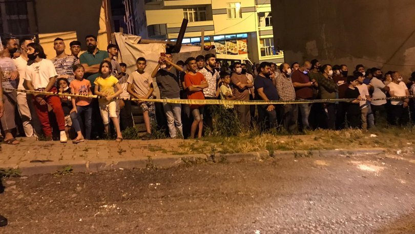 Çocukların ihbarını duyan oraya koştu! Sosyal mesafe hiçe sayıldı