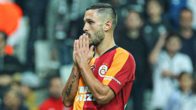 Galatasaray'da Süper Lig'in 27. haftasındaki Çaykur Rizespor maçında sakatlanan Florin