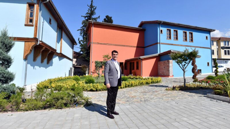 Osmangazi Belediyesi, Tayakadın Mahallesi’nde 16’ıncı ve 19’uncu yüzyıllardan kalma sivil