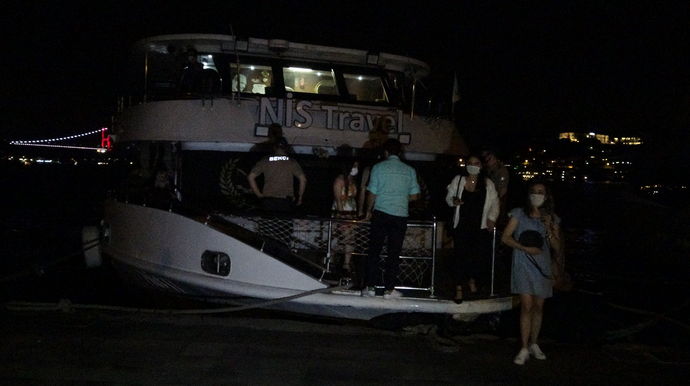 150 kişilik yat partisine polis baskını