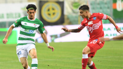 Bursa’da gol çıkmadı… Timsah final biletini rövanşa bıraktı…