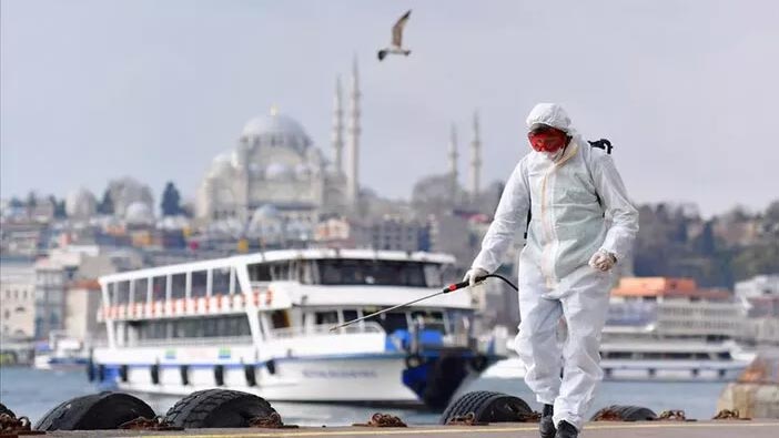 Korkutan açıklama! Eylülde okulları açmayı unutun