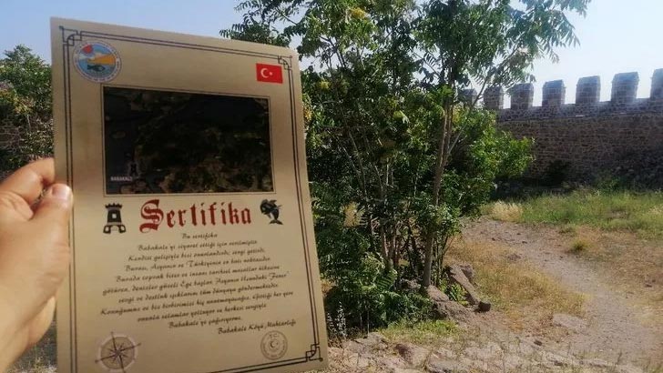 Bu köye gelenlere sertifikalı uğurlama yapılıyor