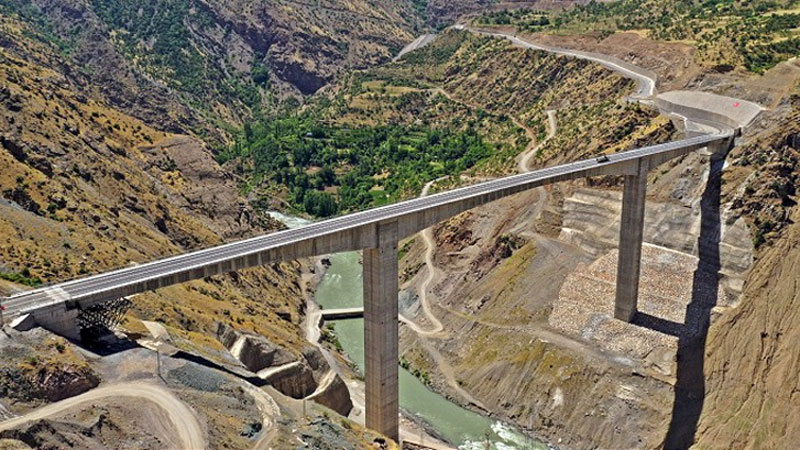 Türkiye’nin en yüksek köprüsü yarın açılıyor