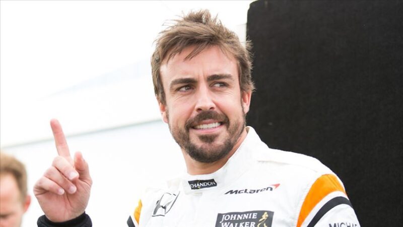 Fernando Alonso Formula 1’e dönüyor Formula 1 Dünya Şampiyonası'nda iki şampiyonluğu bulunan efsane İspanyol pilot