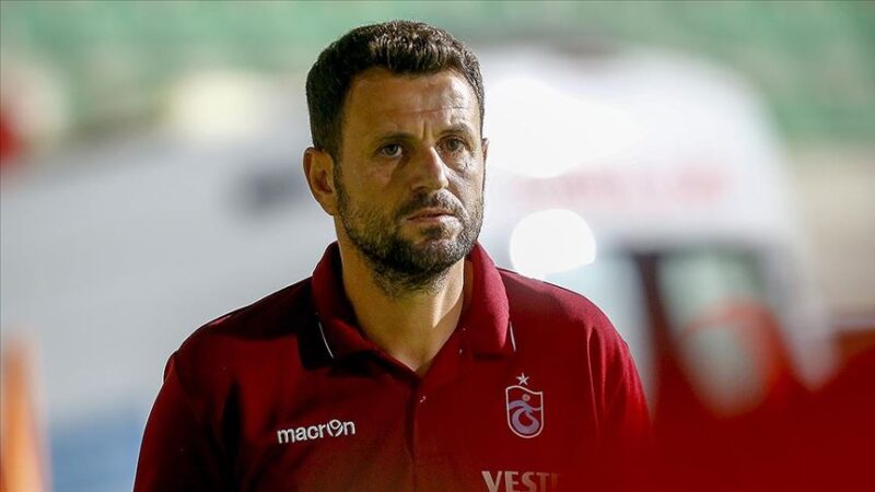 Süper Lig'de sahasında İttifak Holding Konyaspor'a 4-3 mağlup olarak şampiyonluk