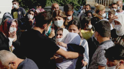 Vahşice katledilen Pınar’a gözyaşlarıyla veda