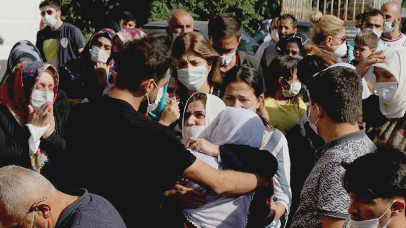 Vahşice katledilen Pınar’a gözyaşlarıyla veda