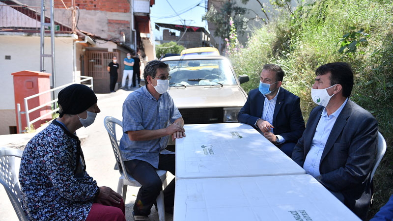 Dündar’dan şehit evine taziye ziyareti Dündar’dan şehit evine taziye ziyareti