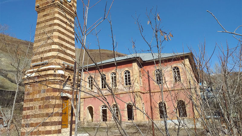 258 yıllık konak onarılmayı bekliyor Elazığ'ın Maden ilçesinde bulunan ve Türkiye'nin en eski mülki idarelerinden