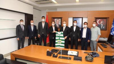 Frutti Extra Bursaspor’dan Başkan Aktaş’a ziyaret…