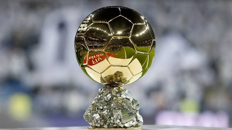 ‘Altın Top’ ödülü korona nedeniyle bu yıl verilmeyecek Yılın futbolcusuna verilen "Altın Top" (Ballon d'Or) ödülü, bu yıl