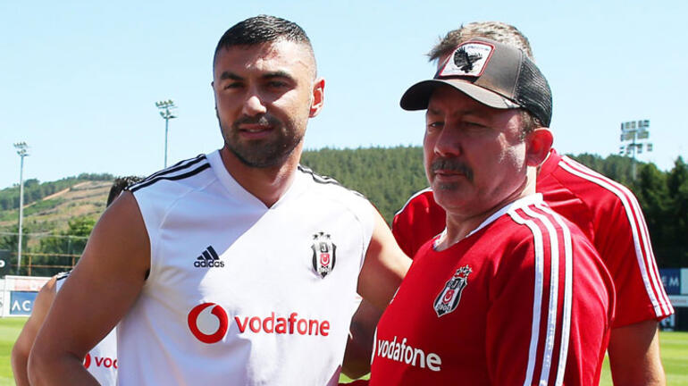 Burak Yılmaz veda etti! İşte yeni takımı… Fransa'nın Lille takımına transfer olan Beşiktaş'ın yıldız golcüsü Burak Yılmaz,
