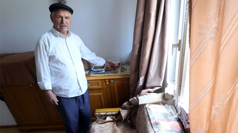 Bursa’nın Yenişehir ilçesinde emekli bir kişi, yaşadığı evi havalandırmak için