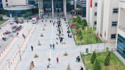 Bursa’da hastane önünde ‘tedbir’ kuyruğu