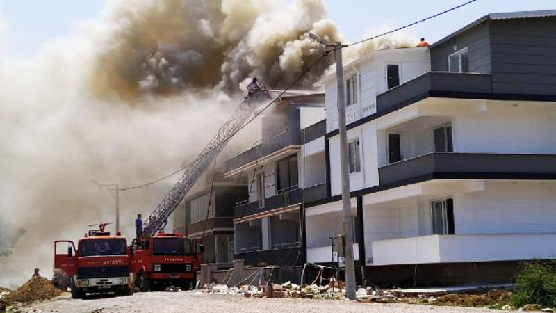 Bursa’da yürekleri ağza getiren yangın Bursa’da yürekleri ağza getiren yangın