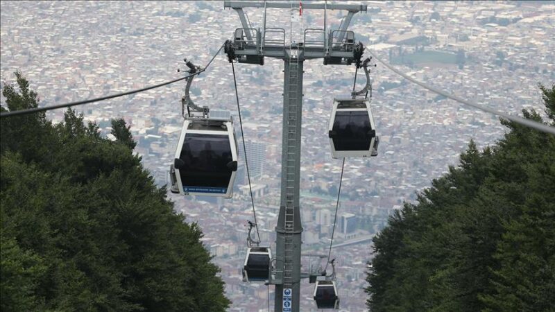 Bursa kent merkezi ile Uludağ arasında alternatif ulaşım sağlayan ve