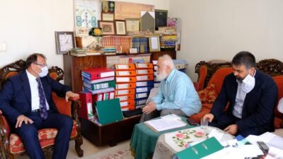 Çavuşoğlu’ndan Ayasofya mimarı Kandemir’e teşekkür ziyareti