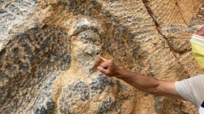 Bursa’da 2 bin yıllık tarihe çirkin saldırı