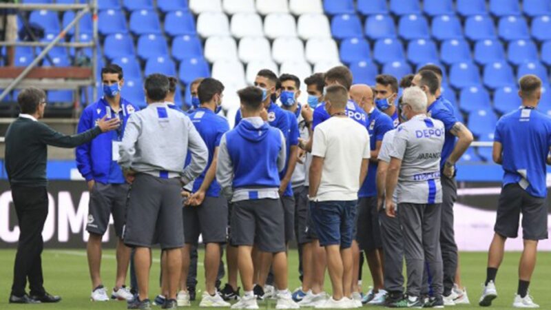 Efsane kulüp 3.Lige düştü İspanya'nın köklü kulüplerinden olan ve "Türkler" lakabıyla da bilinen Deportivo