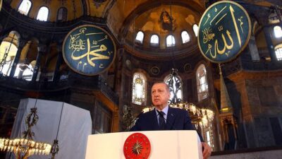 Cumhurbaşkanı Erdoğan’dan Ayasofya kararnamesi