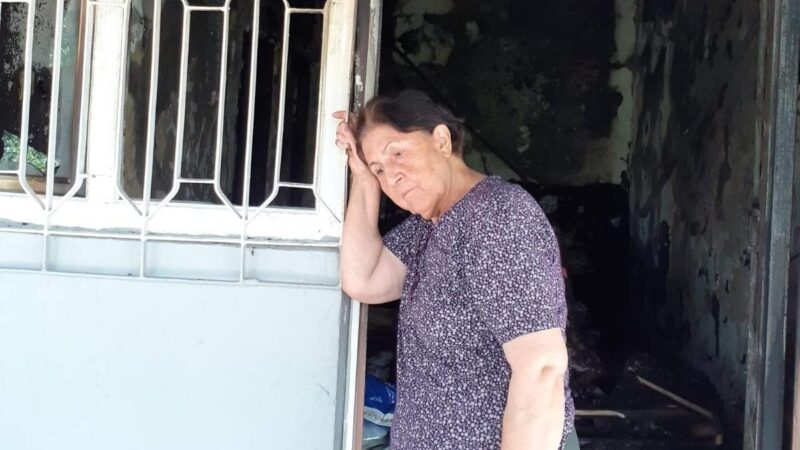 Hekimhanlı Emine Teyze’nin en buruk bayramı Malatya'nın Hekimhan ilçesinde tüpten sızan gaz, köy evinde yangına neden