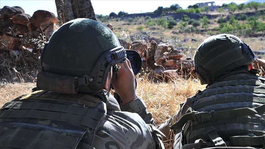 Fırat Kalkanı bölgesinde 2 terörist gözaltına alındı