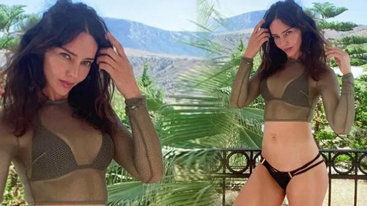 46’lık Hande’den bikini şov