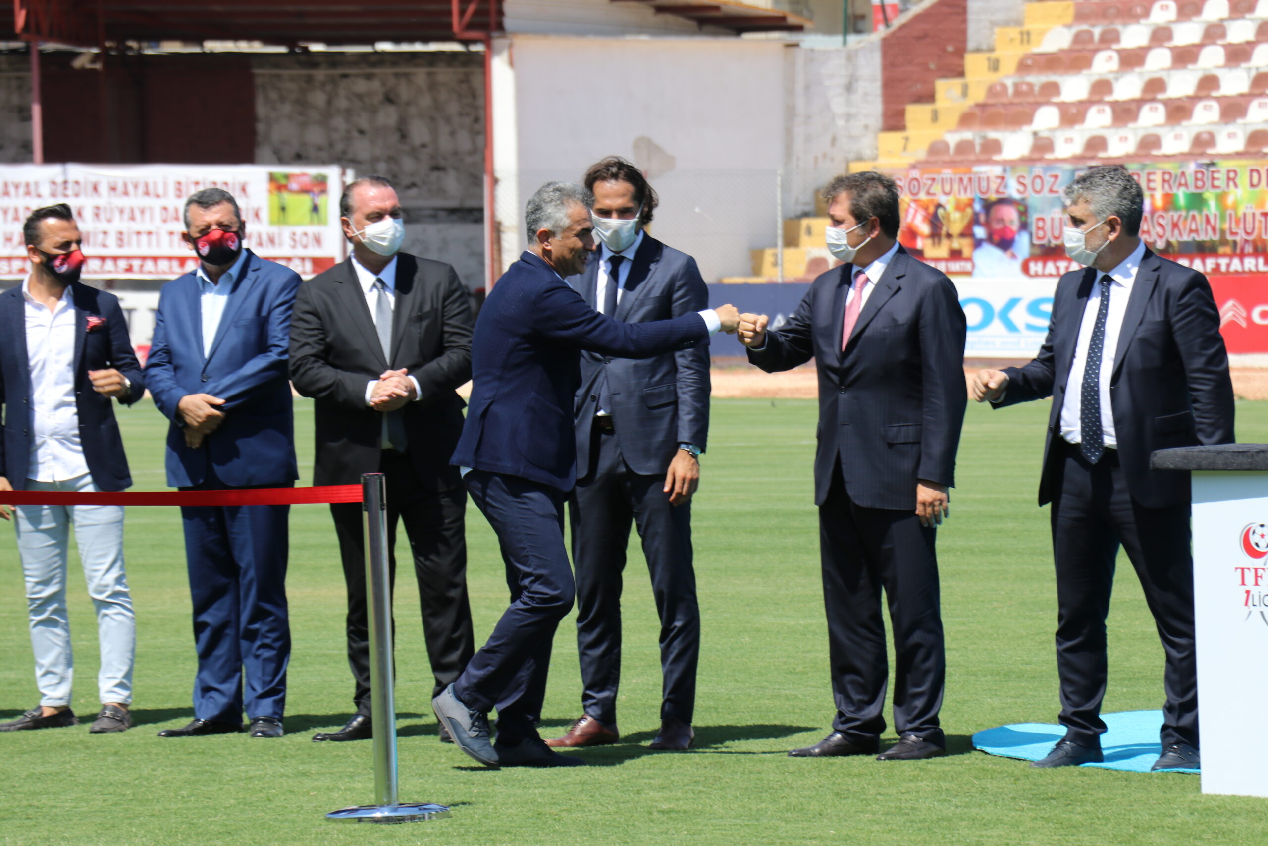 Süper Lig'e yükselen Hatayspor kupasını aldı... 6 hatay 2 scaled