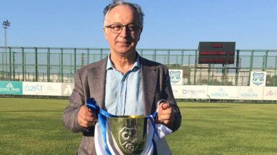 Bursa Yıldırımspor'u 3.Lig'e çıkaran Teknik Direktör Sait Ulvi Özdemir ile