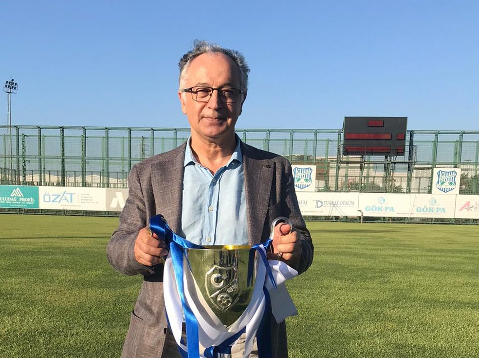 3.Lige çıkan Bursa ekibi transfere hızlı başladı... 1 hoca
