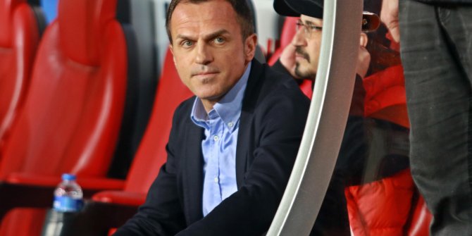 Süper Lig ekibi hocasını açıkladı! Karaman'ın yerine o geliyor... 1 hoca1