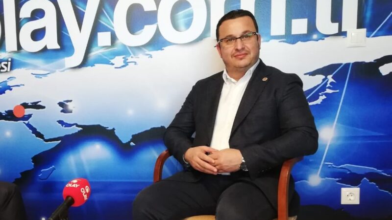 Mustafakemalpaşalılar dikkat! Başkan Kanar, yatırımları OLAY’ın canlı yayınında anlattı… Mustafakemalpaşa Belediye Başkanı Mehmet Kanar, ilçede yapılan yatırımları www.olay.com.tr'nin canlı