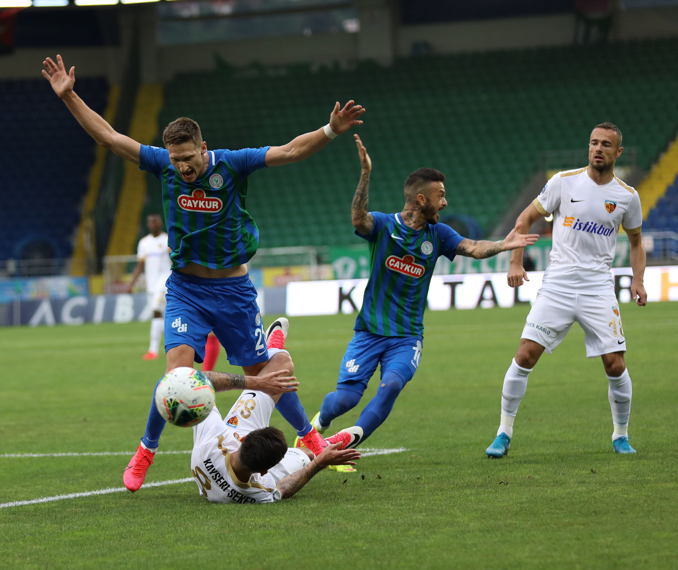 Süper Lig’de 31. hafta bitti! İşte sonuçlar… Süper Lig’de 31. hafta bitti! İşte sonuçlar…