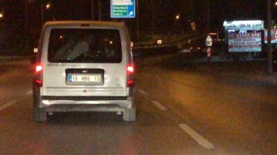 Koronayı hiçe saydılar hafif ticari araçla 8 kişi gezdiler