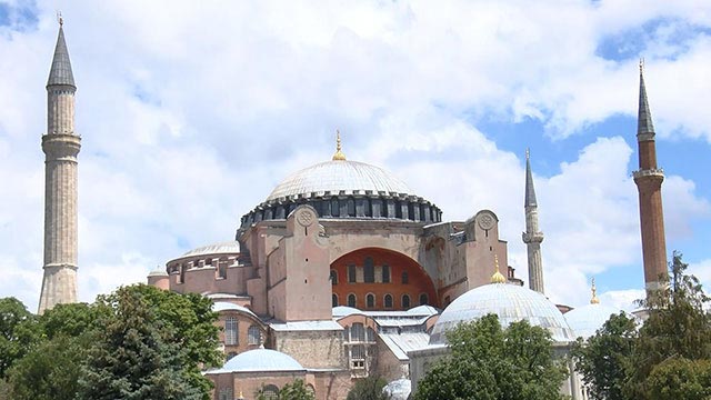 Ayasofya’nın planları ‘Ayasofya Camii ve Külliyesi’ olarak değiştirildi