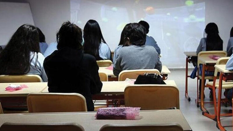 Milli Eğitim Bakanlığı’ndan devamsızlık düzenlemesi… Milli Eğitim Bakanlığı, 2019-2020 eğitim ve öğretim yılının birinci dönemi