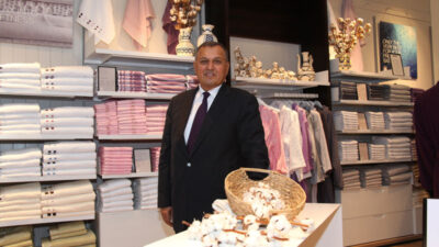 Özdilek: Vatandaş psikoloğa gideceğine AVM’lere gidiyor