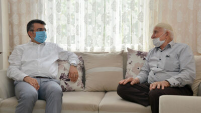 Başkan Yılmaz, Akif Amca’ya misafir oldu