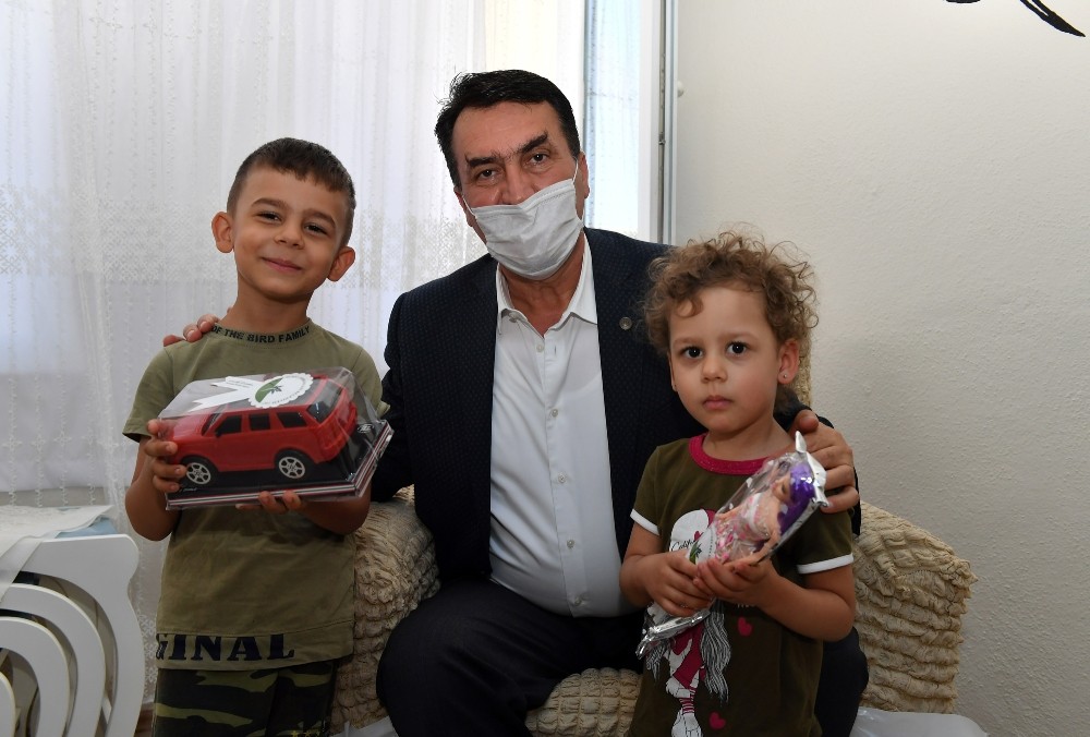 Osmangazi’den çocuklara bayram hediyesi
